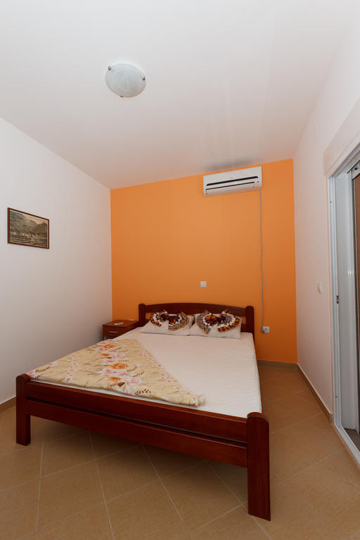Apartments Sergej Sutomore Rom bilde